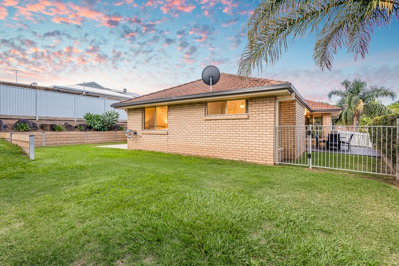 Photo - 22 Butterfly Drive, Kallangur QLD 4503 - Image 3