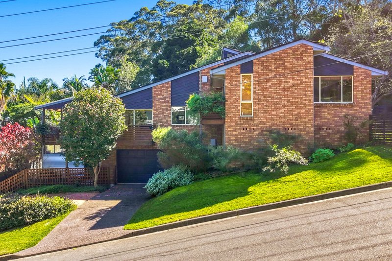 Photo - 22 Cabbage Tree Avenue, Avoca Beach NSW 2251 - Image 2