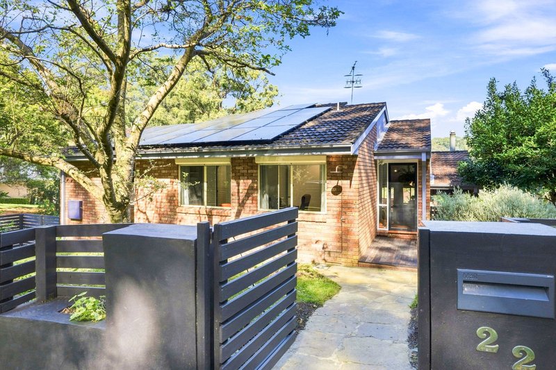 Photo - 22 Cabbage Tree Avenue, Avoca Beach NSW 2251 - Image 3
