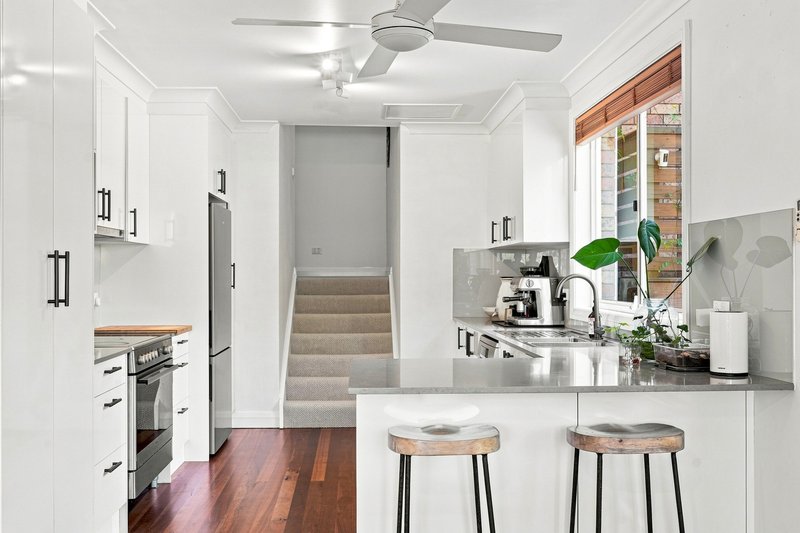Photo - 22 Cabbage Tree Avenue, Avoca Beach NSW 2251 - Image 5