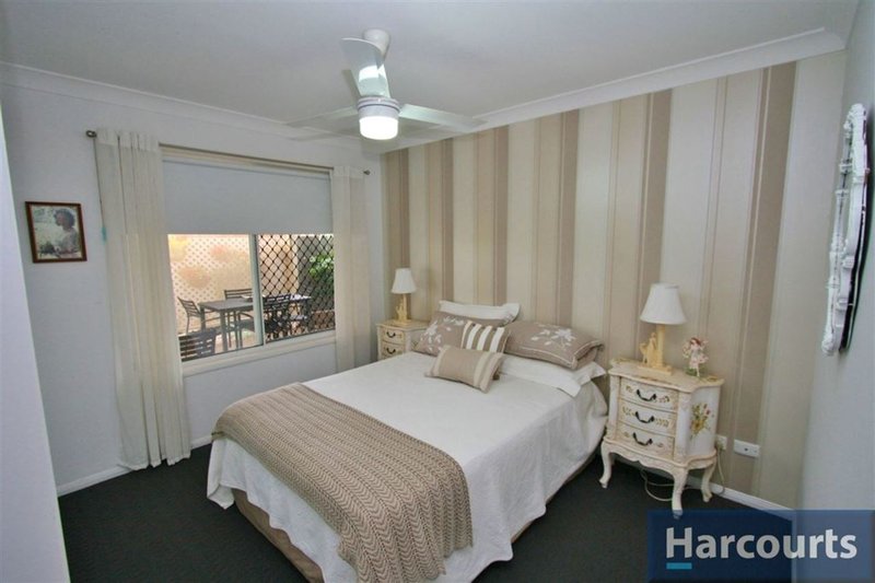 Photo - 2/2 Calm Court, Bongaree QLD 4507 - Image 11