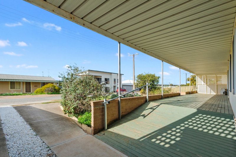 Photo - 22 Calstock Street, Moonta Bay SA 5558 - Image 15