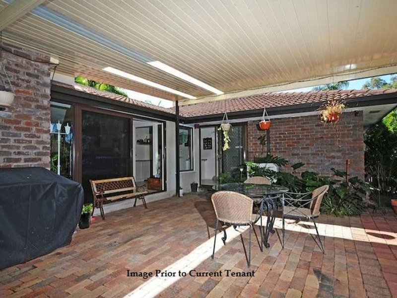 Photo - 22 Cambridge Court, Carrara QLD 4211 - Image 5