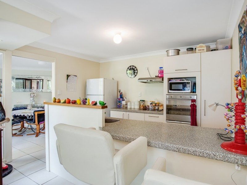 Photo - 22 Cambridge Court, Carrara QLD 4211 - Image 9