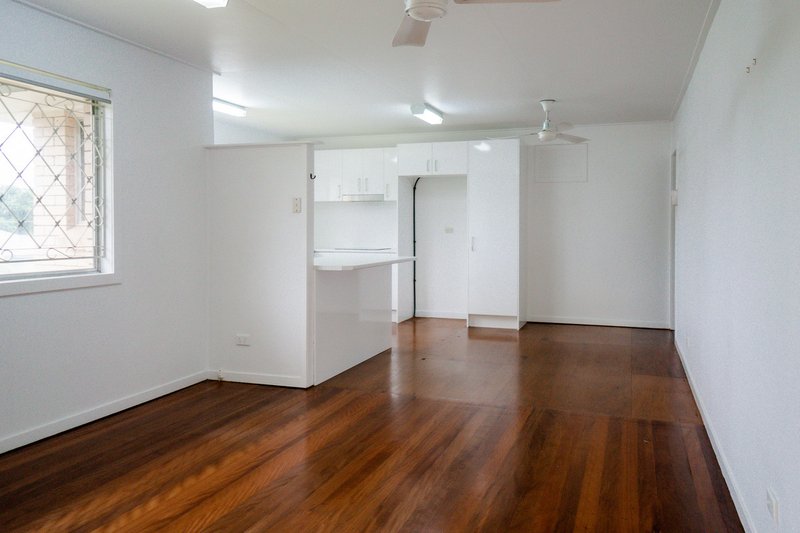 Photo - 22 Canonbar Street, Stafford QLD 4053 - Image 8