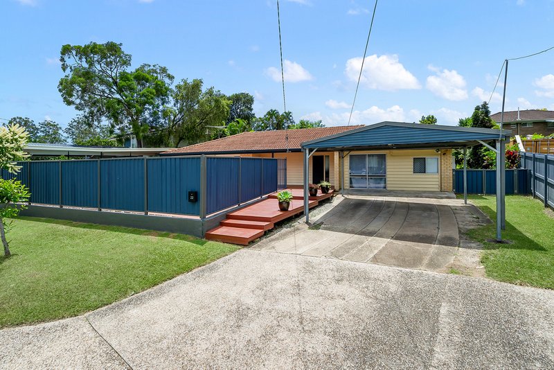 Photo - 22 Caradon Street, Albany Creek QLD 4035 - Image 2