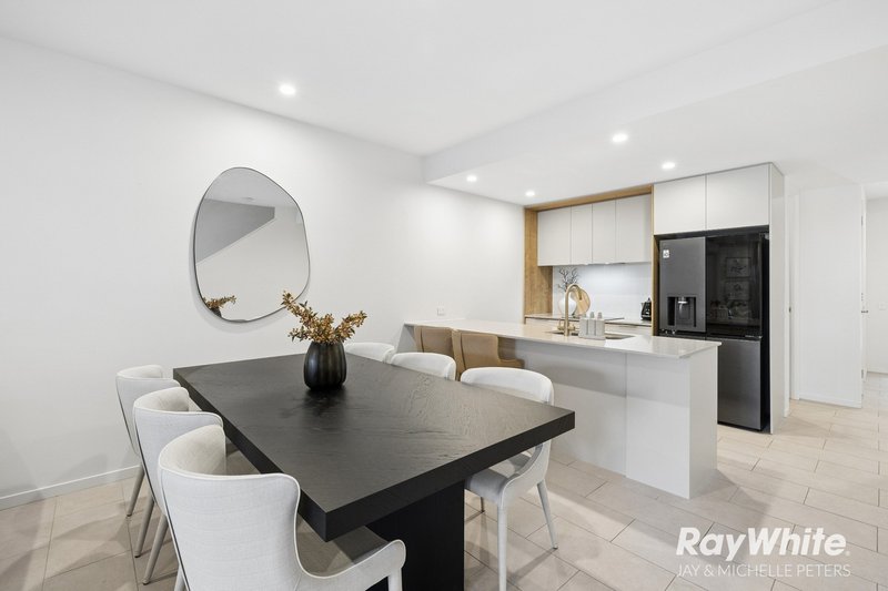 Photo - 22 Cardinal Crescent, Newport QLD 4020 - Image 8