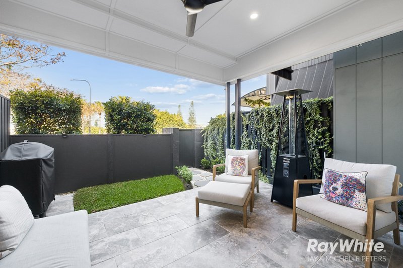 Photo - 22 Cardinal Crescent, Newport QLD 4020 - Image 14