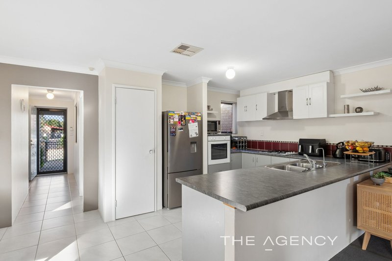 Photo - 22 Cardowan Drive, Ellenbrook WA 6069 - Image 5