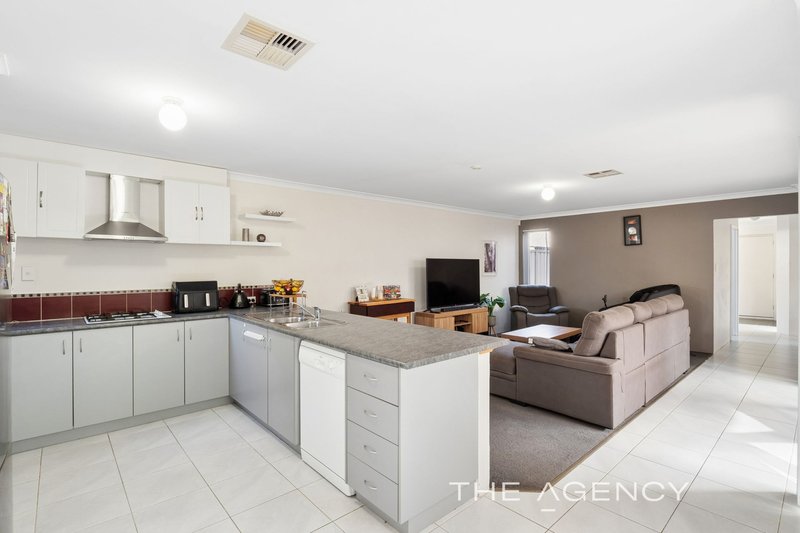 Photo - 22 Cardowan Drive, Ellenbrook WA 6069 - Image 6