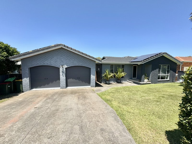 22 Carrabeen Drive, Old Bar NSW 2430