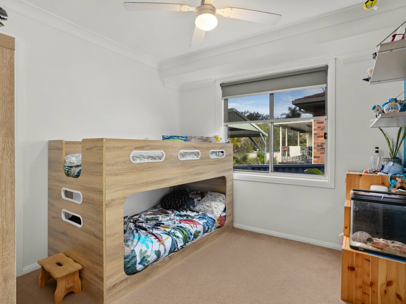 Photo - 22 Carrabeen Drive, Old Bar NSW 2430 - Image 11