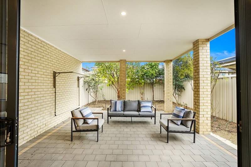 Photo - 22 Casals Vista, Stirling WA 6021 - Image 24