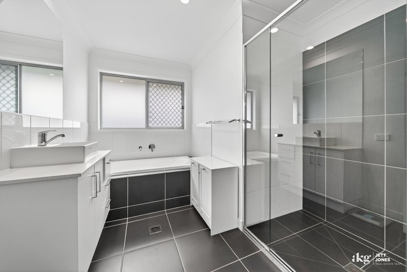 Photo - 22 Cavanagh Drive, Logan Reserve QLD 4133 - Image 8