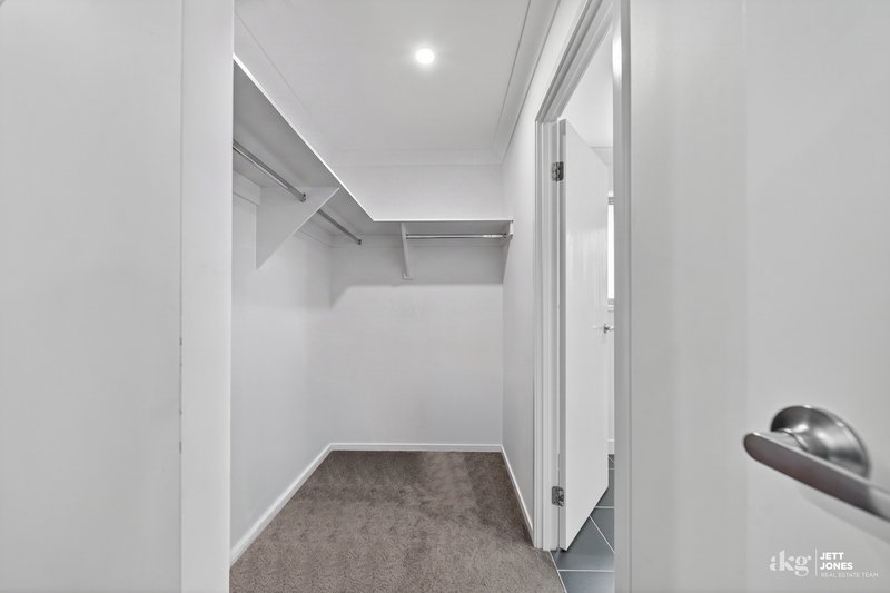 Photo - 22 Cavanagh Drive, Logan Reserve QLD 4133 - Image 11