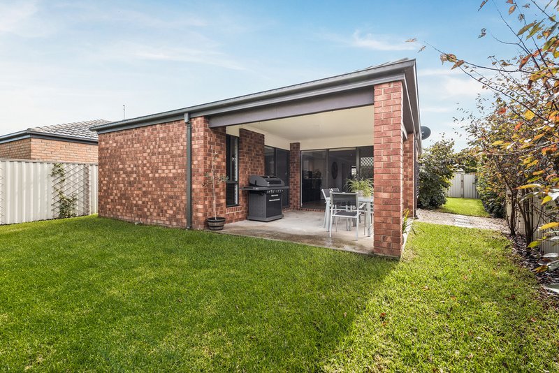 Photo - 22 Celebration Circuit, Pakenham VIC 3810 - Image 8