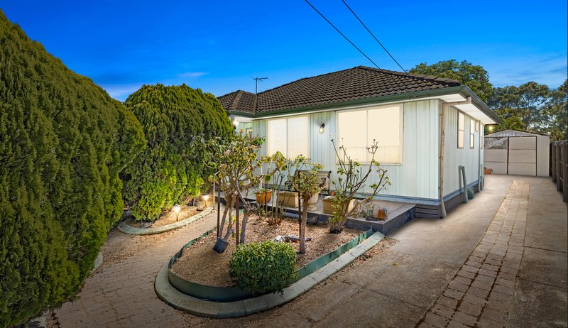 Photo - 22 Centenary Crescent, Werribee VIC 3030 - Image 1