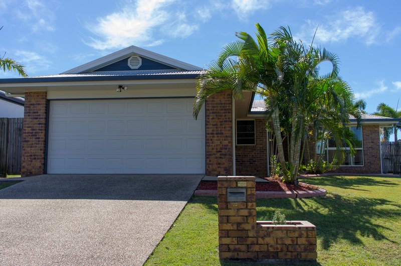 Photo - 22 Centennial Drive, Glenella QLD 4740 - Image 18