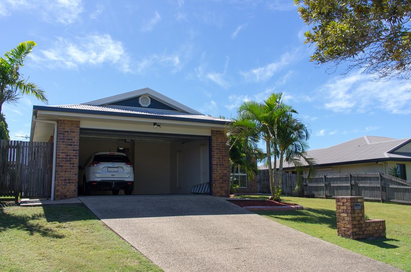 Photo - 22 Centennial Drive, Glenella QLD 4740 - Image 21