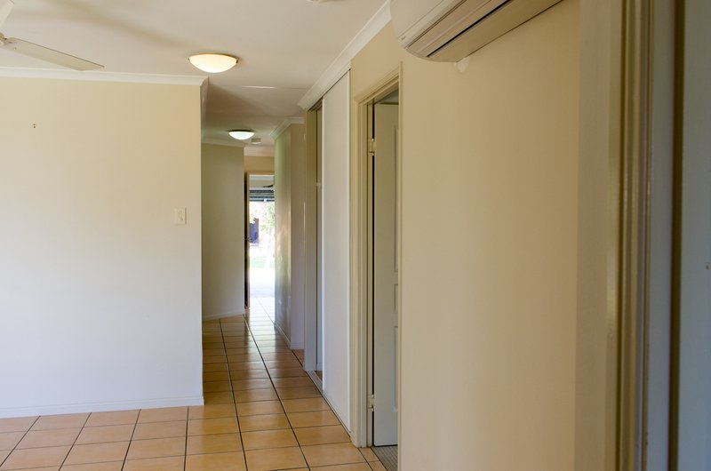 Photo - 22 Centennial Drive, Glenella QLD 4740 - Image 23