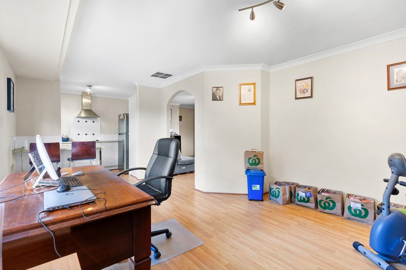 Photo - 22 Challenger Avenue, Parmelia WA 6167 - Image 13