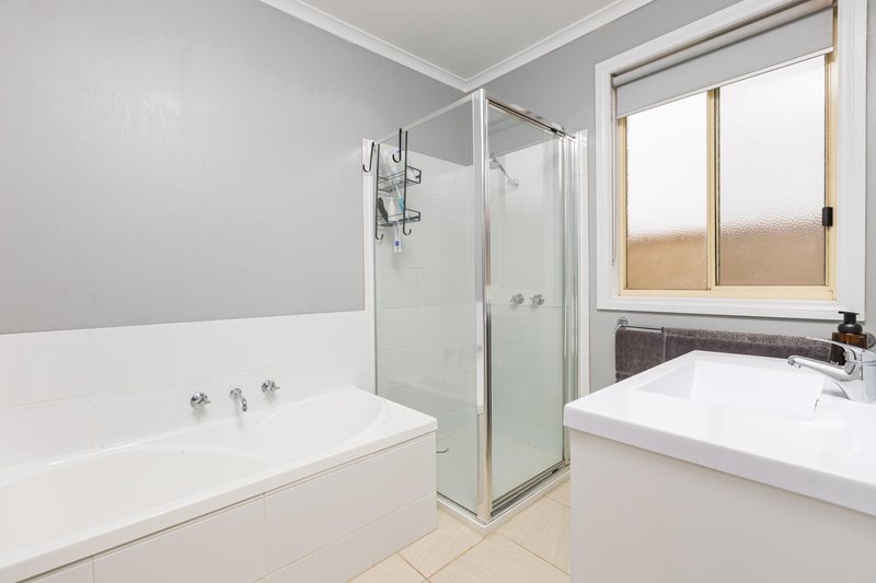 Photo - 22 Chardonnay Drive, Mildura VIC 3500 - Image 16