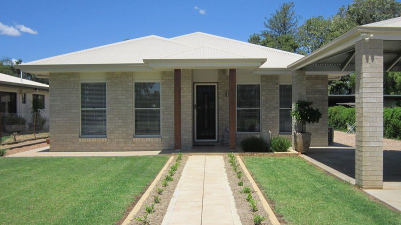 Photo - 22 Charles Street, St George QLD 4487 - Image 5