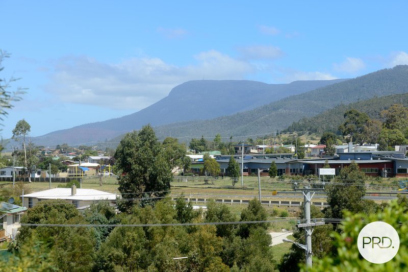 Photo - 2/2 Chatterton Court, Claremont TAS 7011 - Image 9