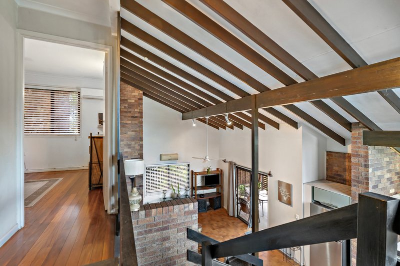 Photo - 22 Chaucer Parade, Strathpine QLD 4500 - Image 5
