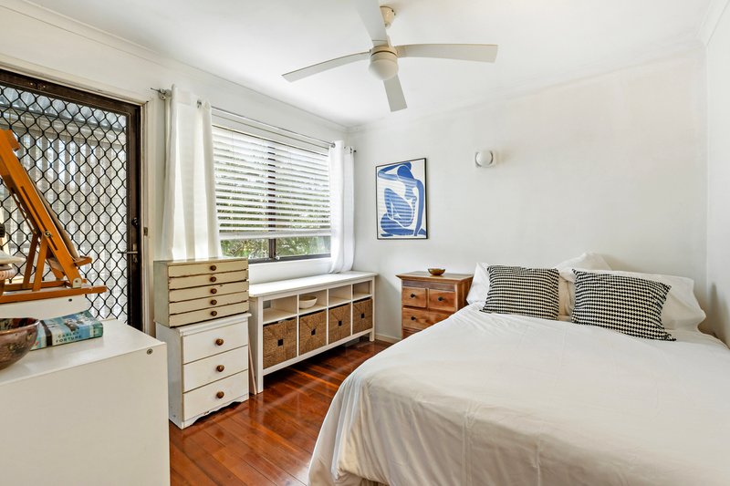 Photo - 22 Chaucer Parade, Strathpine QLD 4500 - Image 14