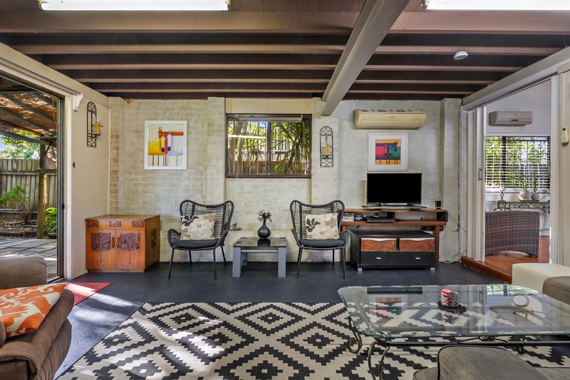 Photo - 22 Chaucer Parade, Strathpine QLD 4500 - Image 19