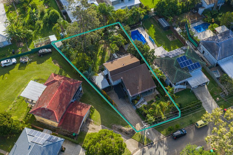 Photo - 22 Chaucer Parade, Strathpine QLD 4500 - Image 27