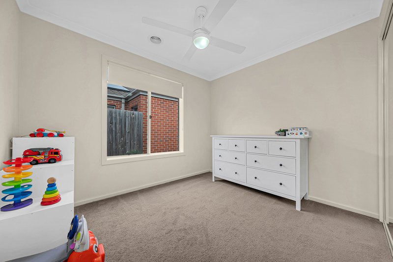 Photo - 22 Chettam Street, Epping VIC 3076 - Image 14