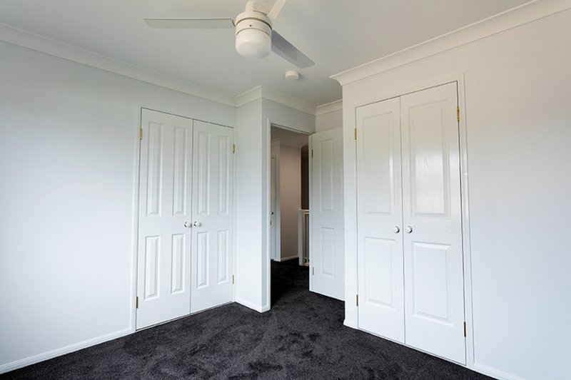 Photo - 2/2 Chilcote Street, Mount Lofty QLD 4350 - Image 18