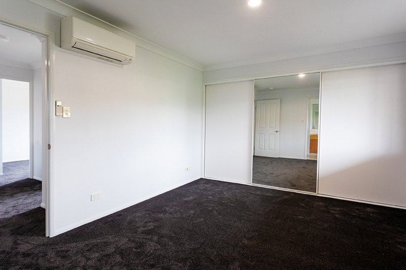 Photo - 2/2 Chilcote Street, Mount Lofty QLD 4350 - Image 22