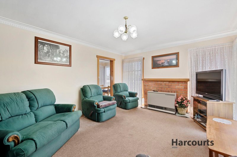 Photo - 22 Churchill Avenue, Devonport TAS 7310 - Image 2