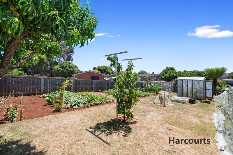 Photo - 22 Churchill Avenue, Devonport TAS 7310 - Image 9