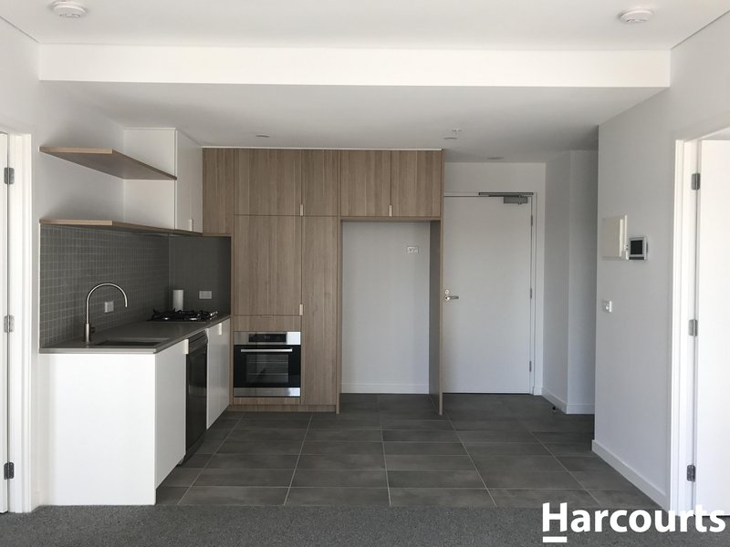 Photo - 2/2 Clark Street, Williams Landing VIC 3027 - Image 2