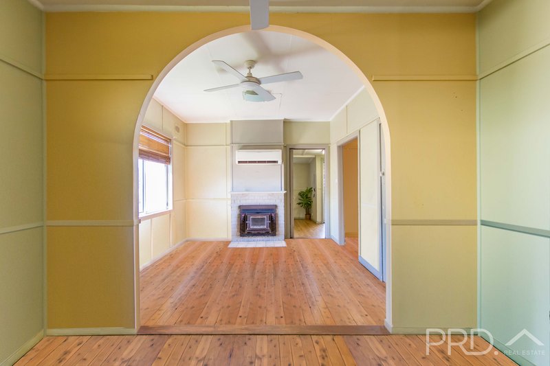 Photo - 22 Clarke Street, Tumut NSW 2720 - Image