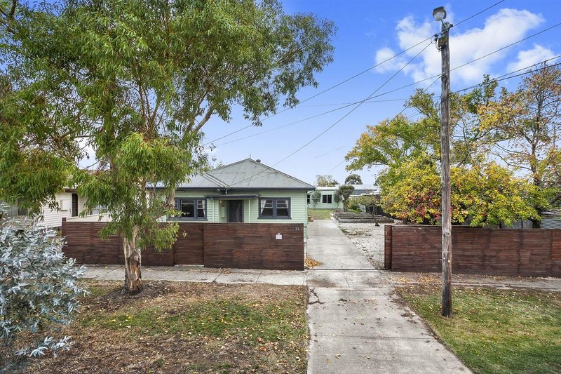 Photo - 22 Clarkson Street, Sebastopol VIC 3356 - Image 2