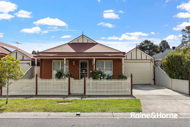 22 Cleland Way, Caroline Springs VIC 3023