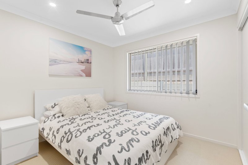 Photo - 22 Clermont Street, Holmview QLD 4207 - Image 7