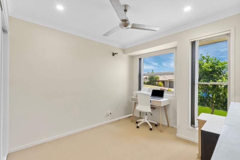 Photo - 22 Clermont Street, Holmview QLD 4207 - Image 11