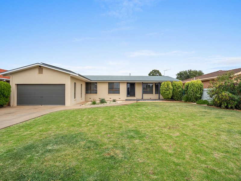Photo - 22 Clifton Boulevard, Griffith NSW 2680 - Image 1