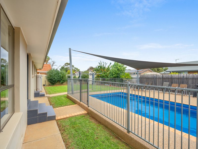 Photo - 22 Clifton Boulevard, Griffith NSW 2680 - Image 11