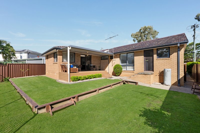 Photo - 22 Clyde Avenue, Moorebank NSW 2170 - Image 8