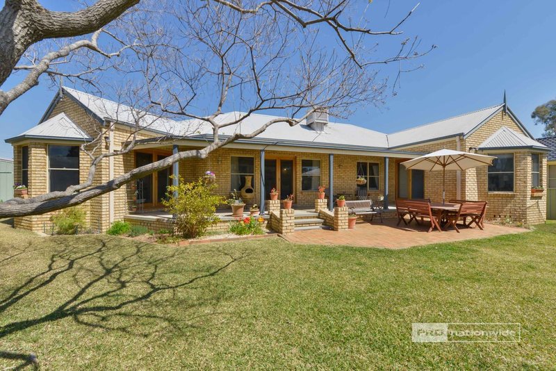 22 Cobb And Co Circuit, Tamworth NSW 2340