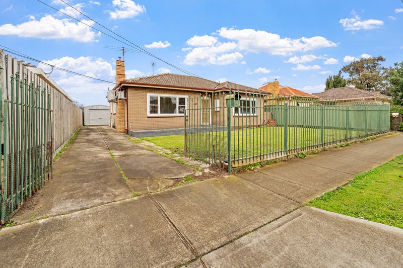 Photo - 22 Collenso Street, Sunshine West VIC 3020 - Image 2