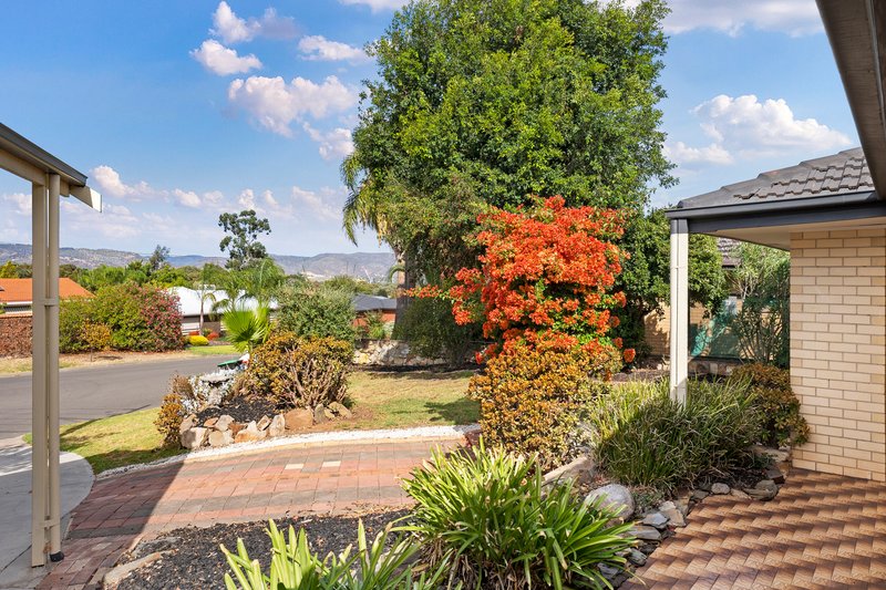 Photo - 22 Columbia Crescent, Modbury North SA 5092 - Image 3