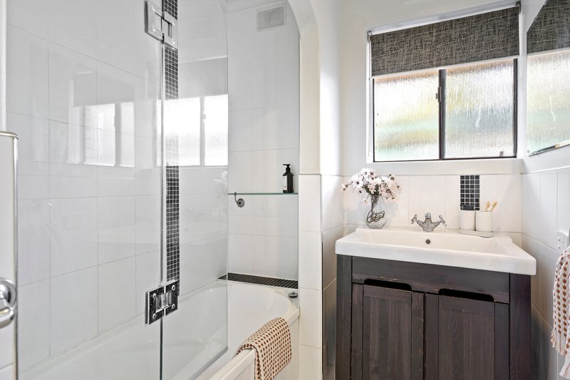 Photo - 22 Columbia Crescent, Modbury North SA 5092 - Image 19